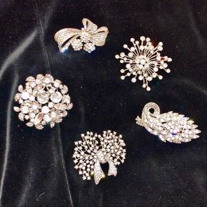 BROOCHES TO SPICE UP YOUR WEDDING GOWN or HAIR